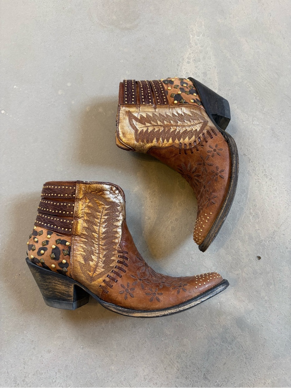 Old Gringo Scarlett Pointed Toe Western Cowgirl Embroidered Bootie size 8.5